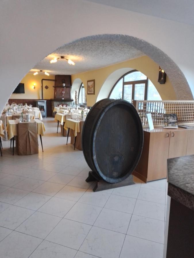 Hotel Ristorante Miravalle تيجليو المظهر الخارجي الصورة